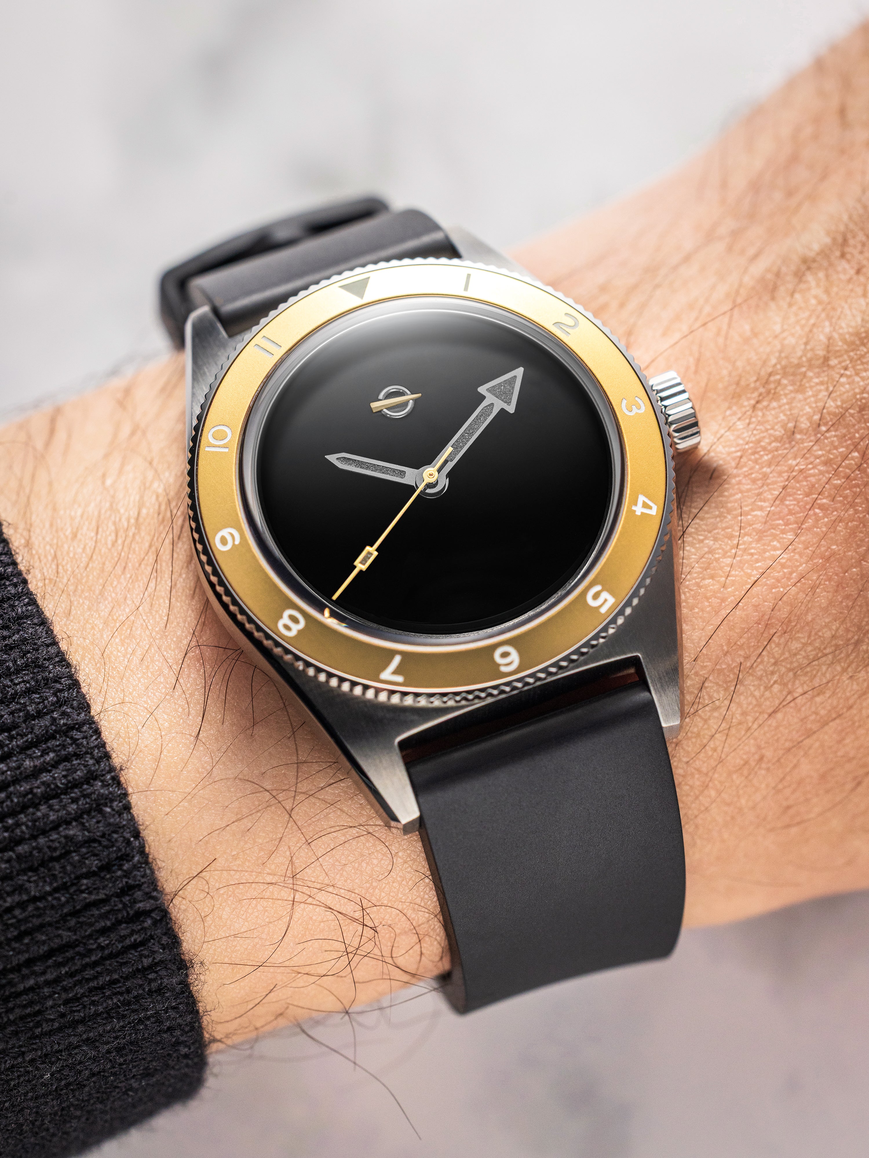 BLACK HOLE GOLD JAPANESE INK