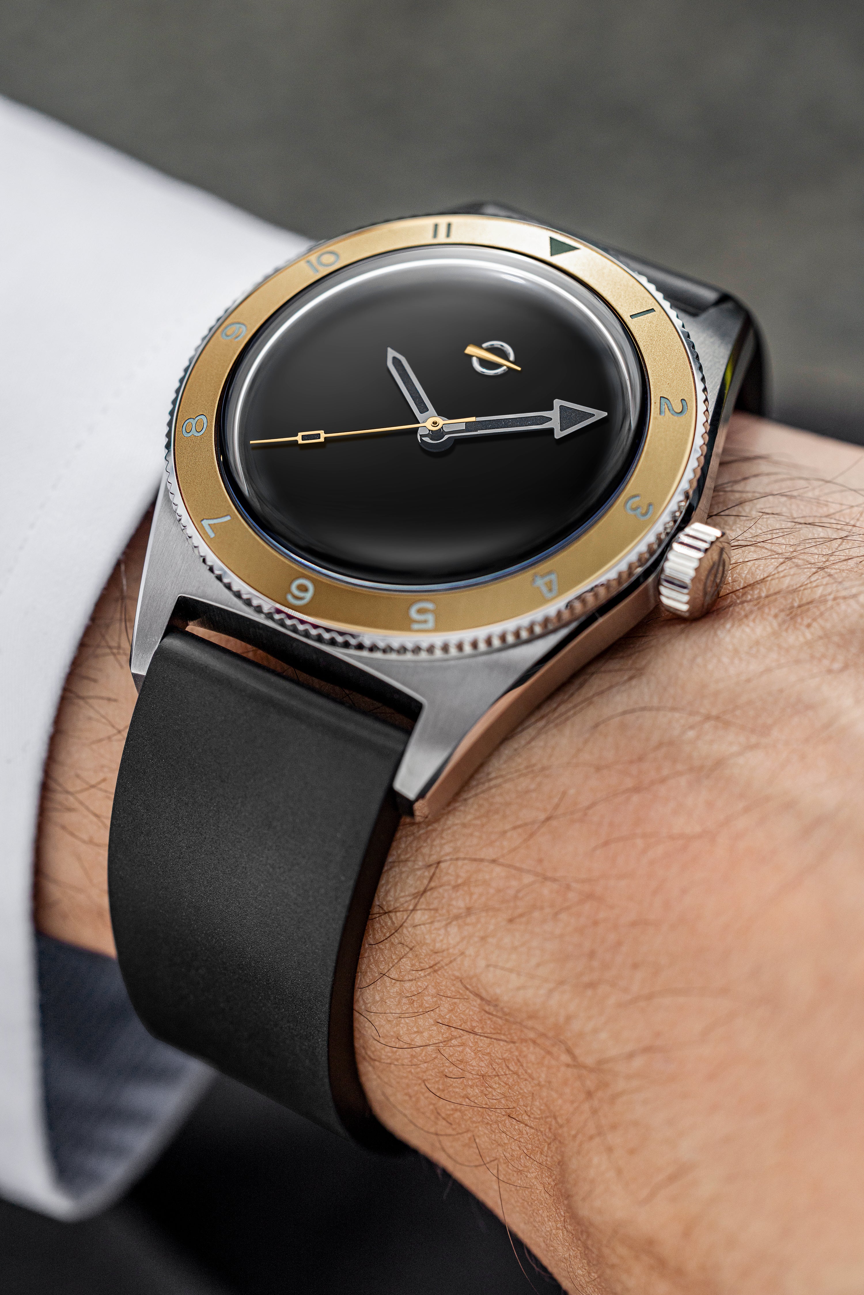 BLACK HOLE GOLD JAPANESE INK